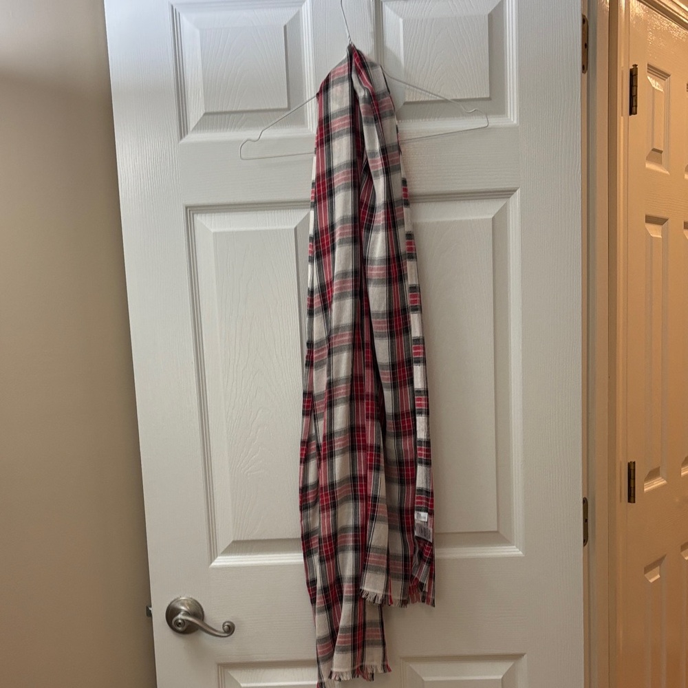 LOFT Red and Gray Plaid Curtain